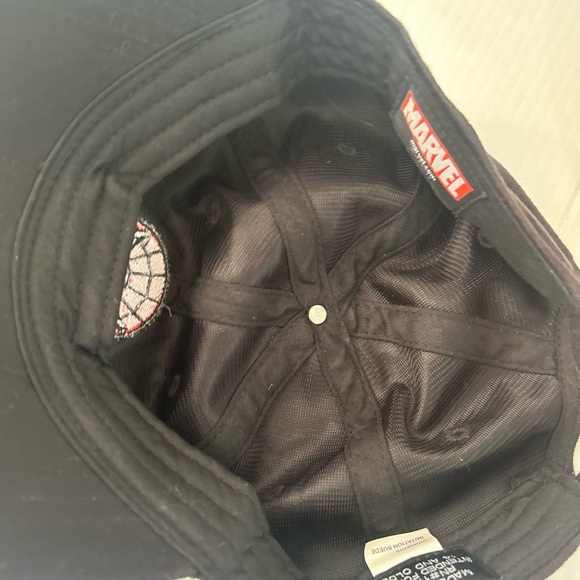 Marvel Black and Red Spider Hero Kids Cap - Picture 5 of 6